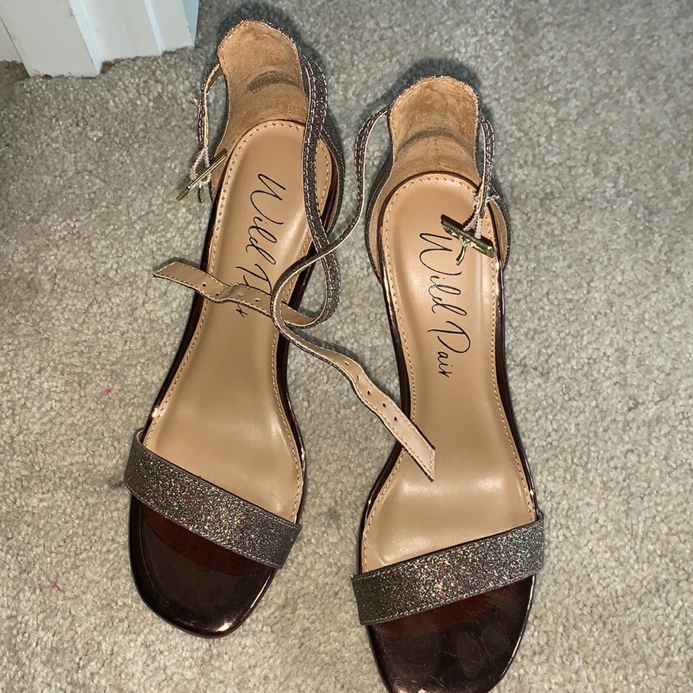 Wild pair bethie heel pumps